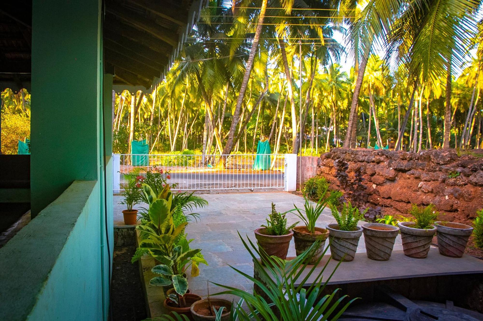 The Bungalow Bogmalo An 1880 Indo Portuguese Heritage Beach Villa South Goa المظهر الخارجي الصورة