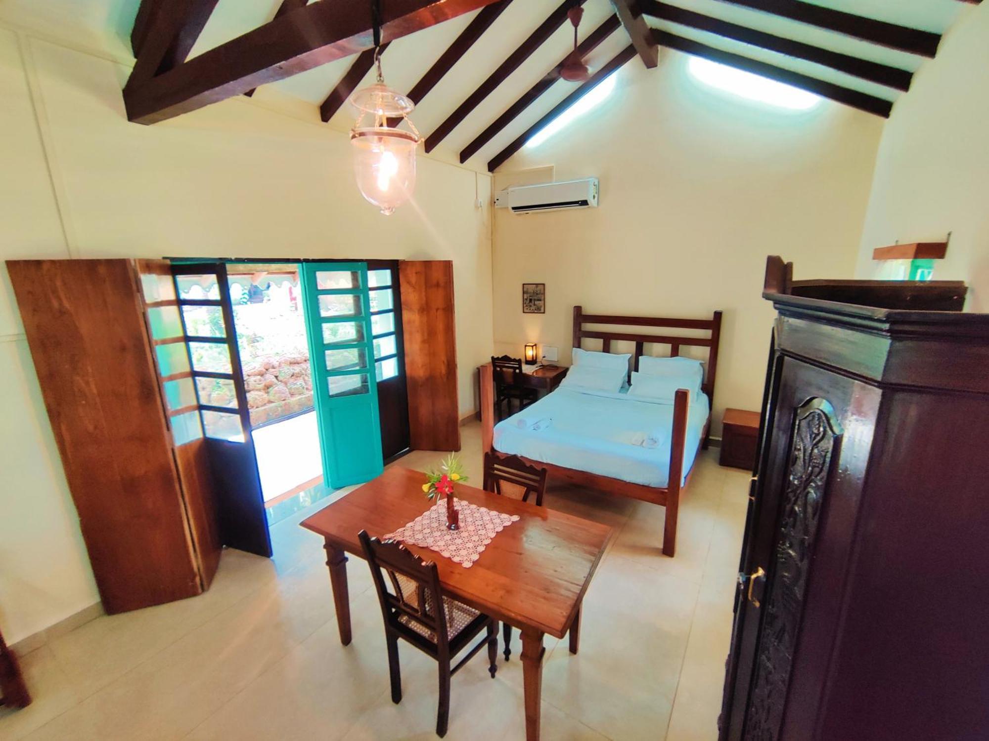 The Bungalow Bogmalo An 1880 Indo Portuguese Heritage Beach Villa South Goa المظهر الخارجي الصورة
